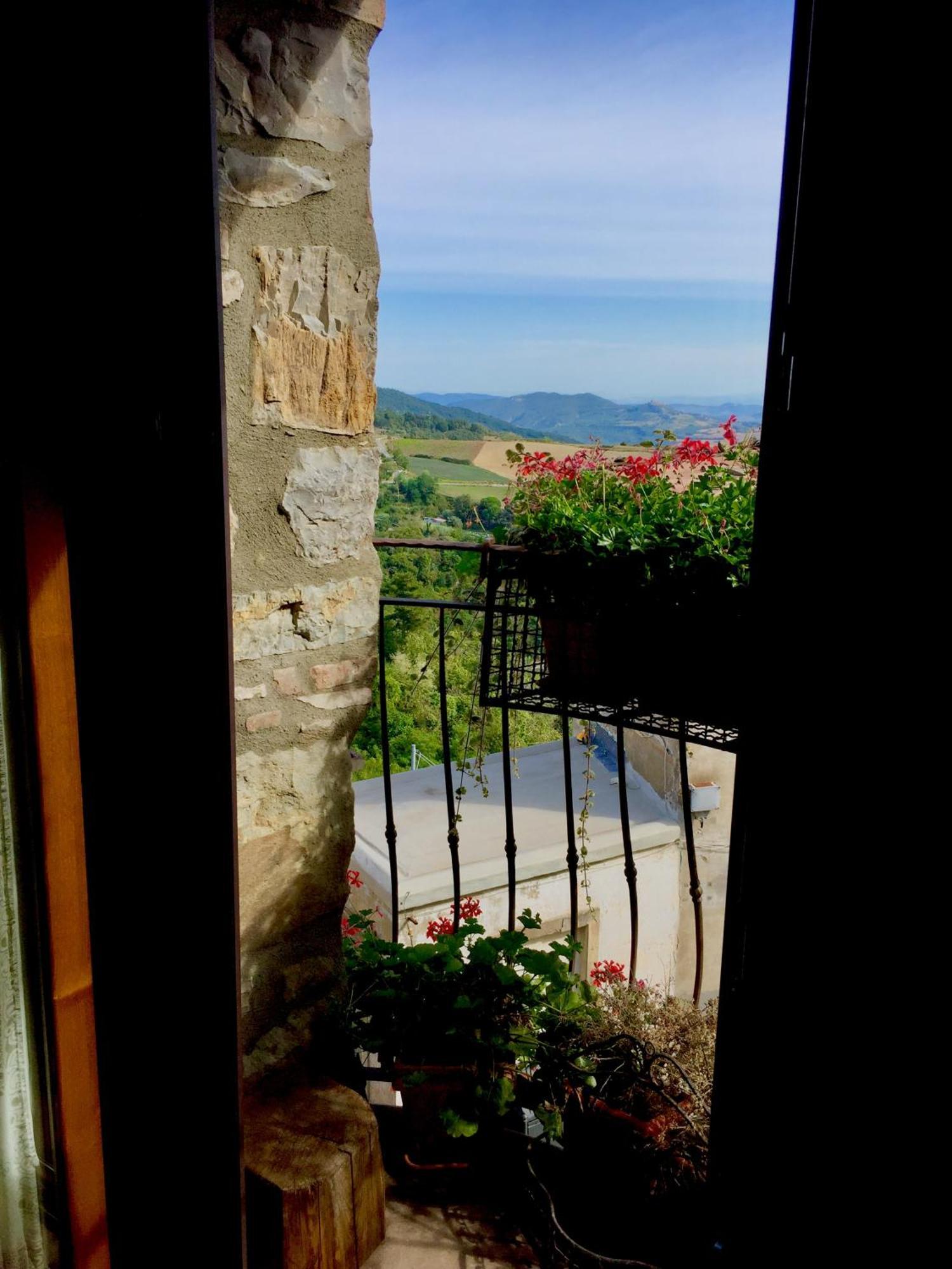 Andante Appartamenti Castelnuovo di Val di Cecina Exterior foto